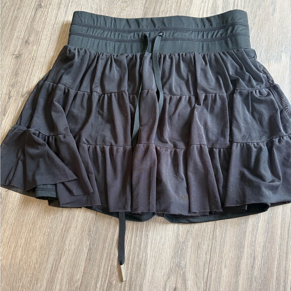Amazon size medium black tulle skirt worn once